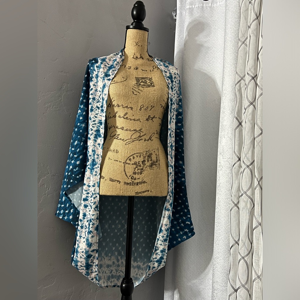 Forever 21 Boho Tye Dye Shibori Chiffon Kimono Top Size: SMALL